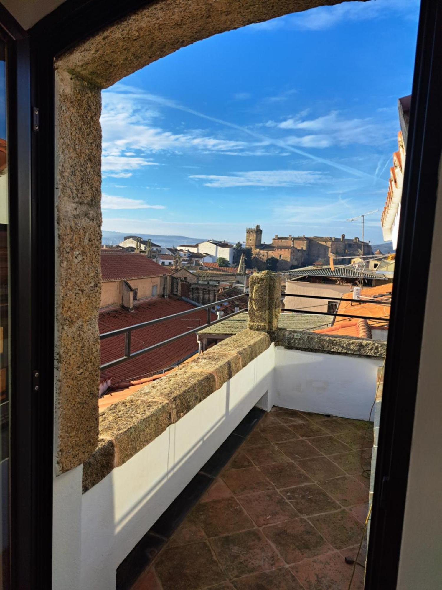 Los Patios. Plasencia Esterno foto